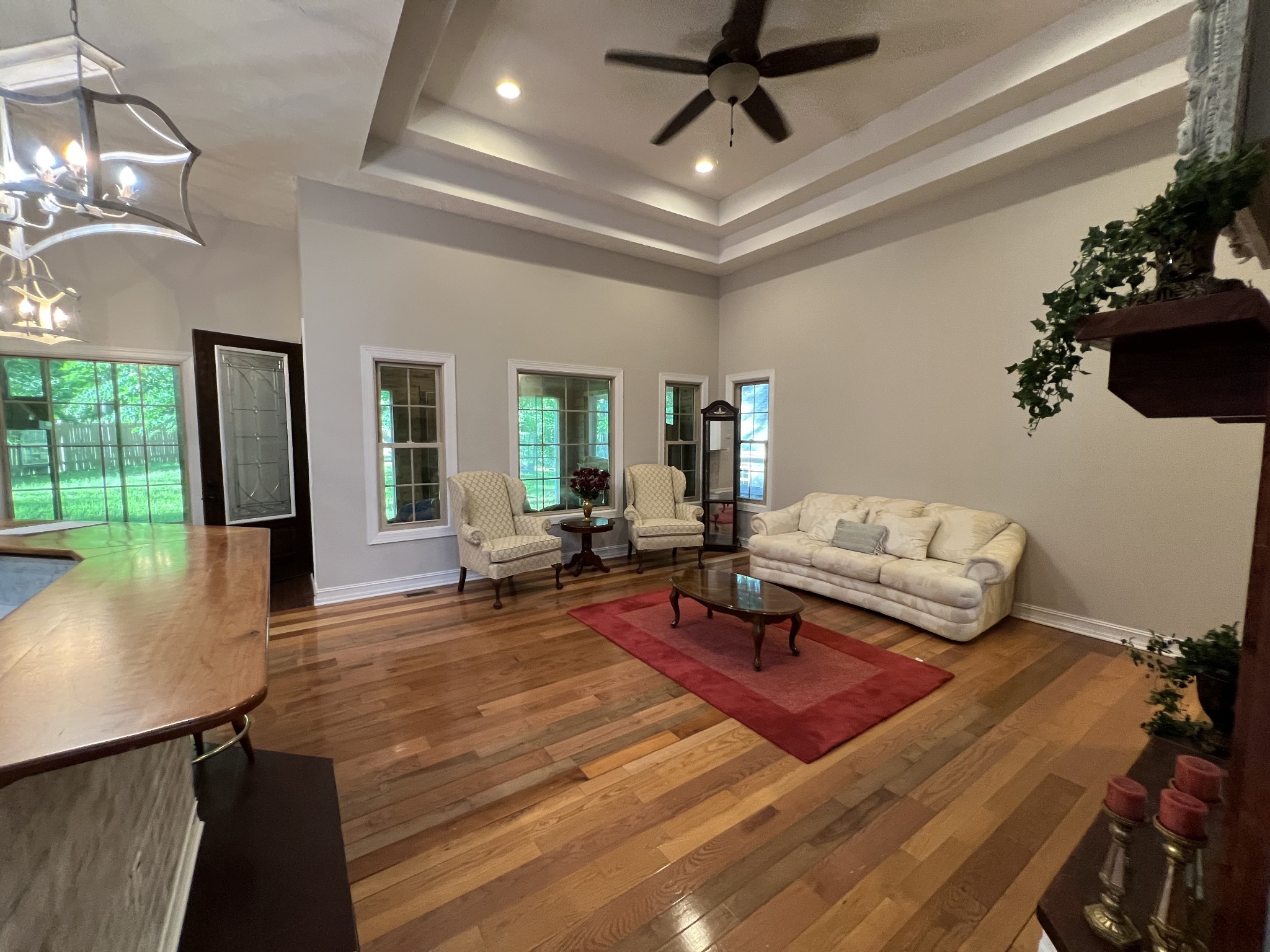 550 Laurel Crown Rd