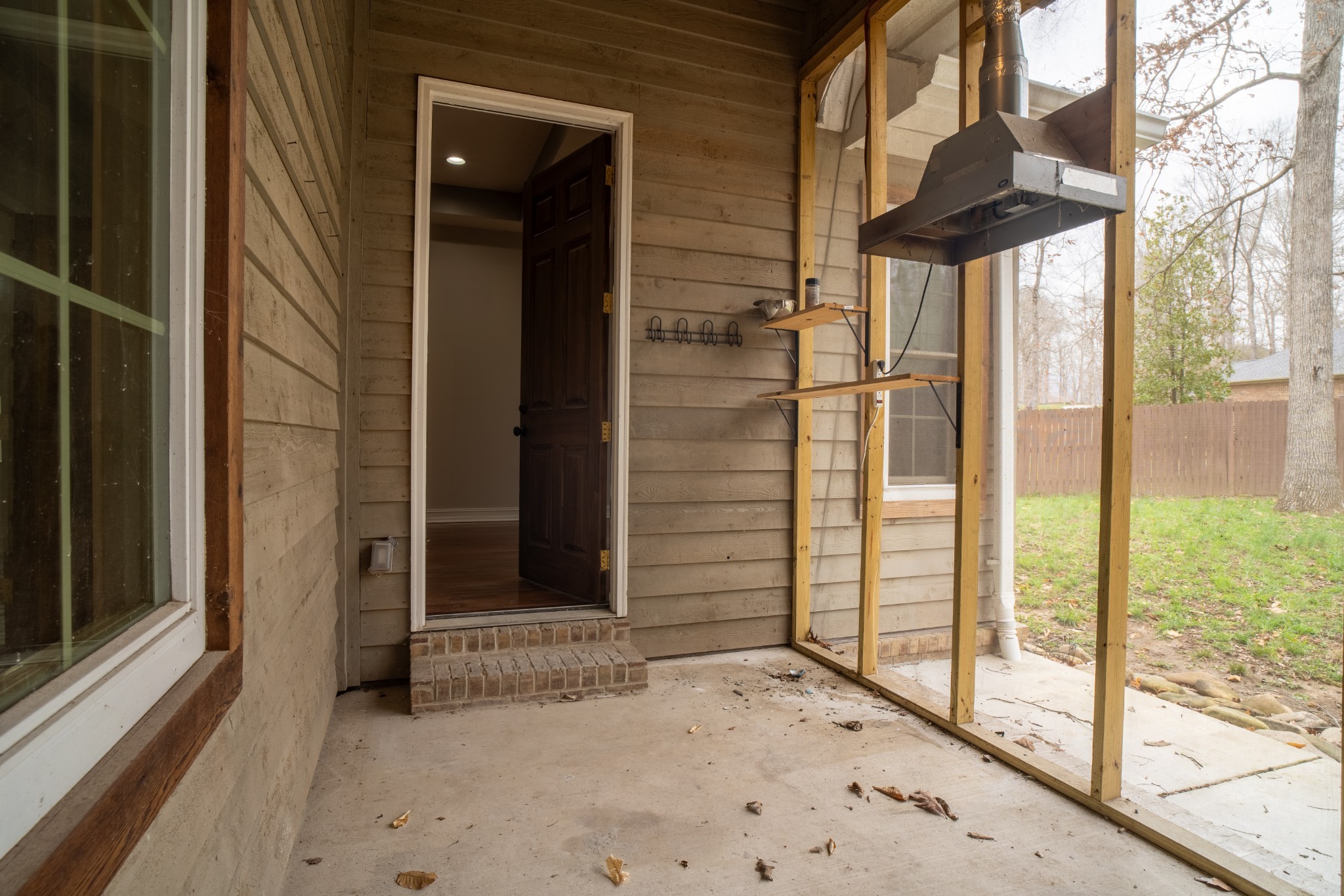 550 Laurel Crown Rd