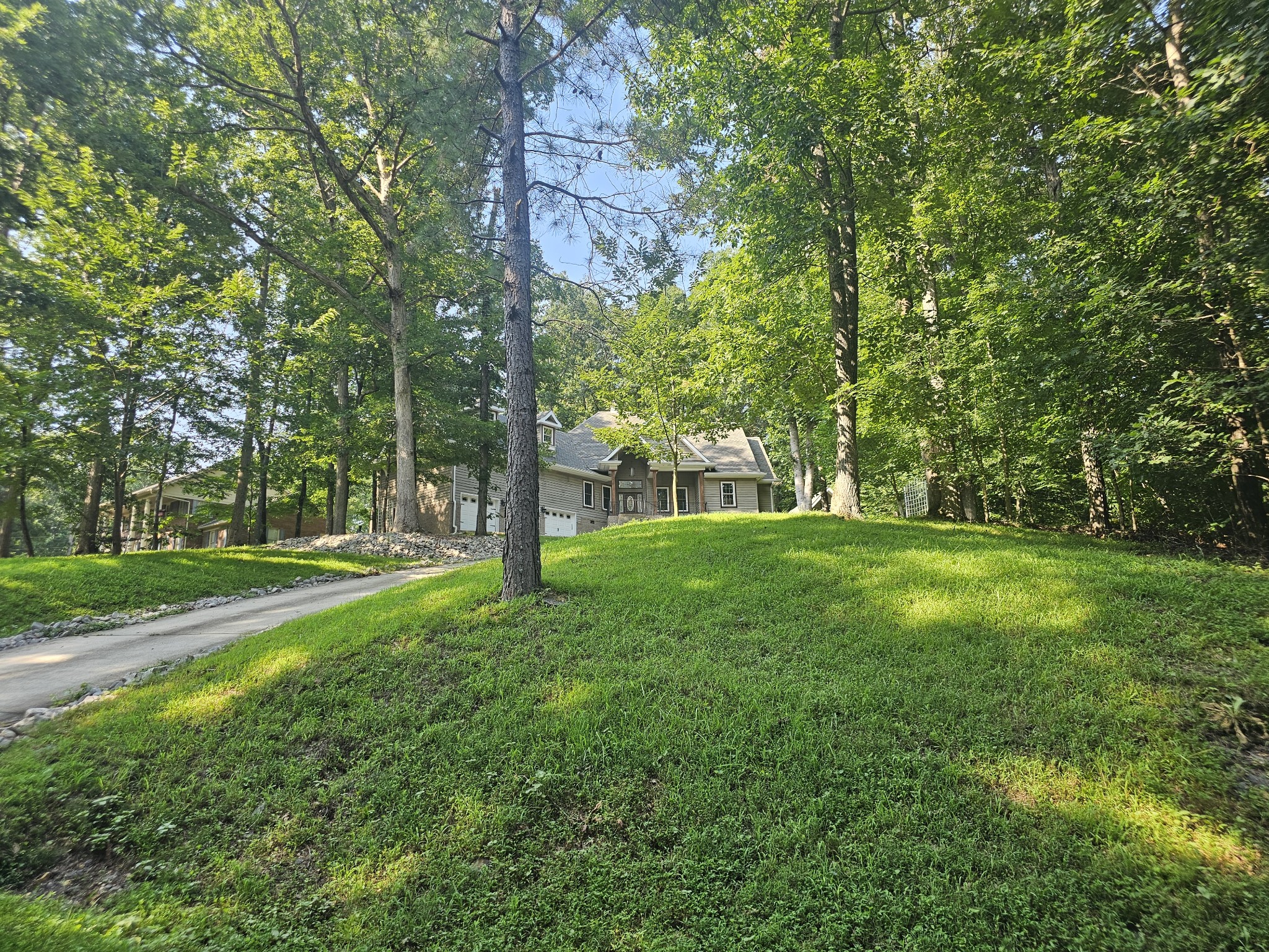 550 Laurel Crown Rd