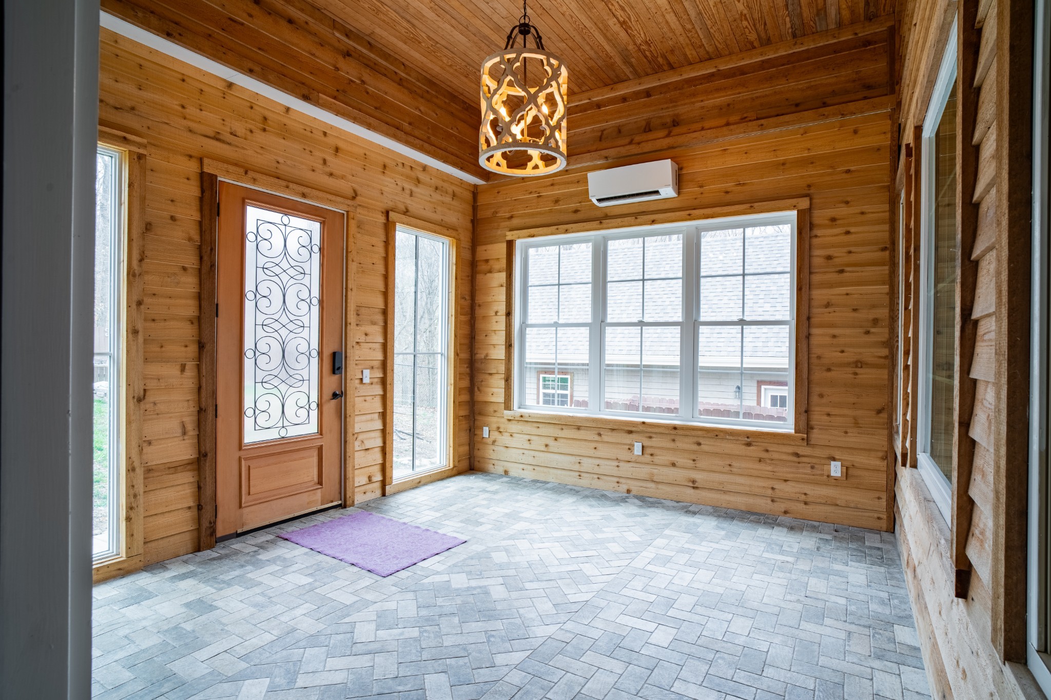 550 Laurel Crown Rd