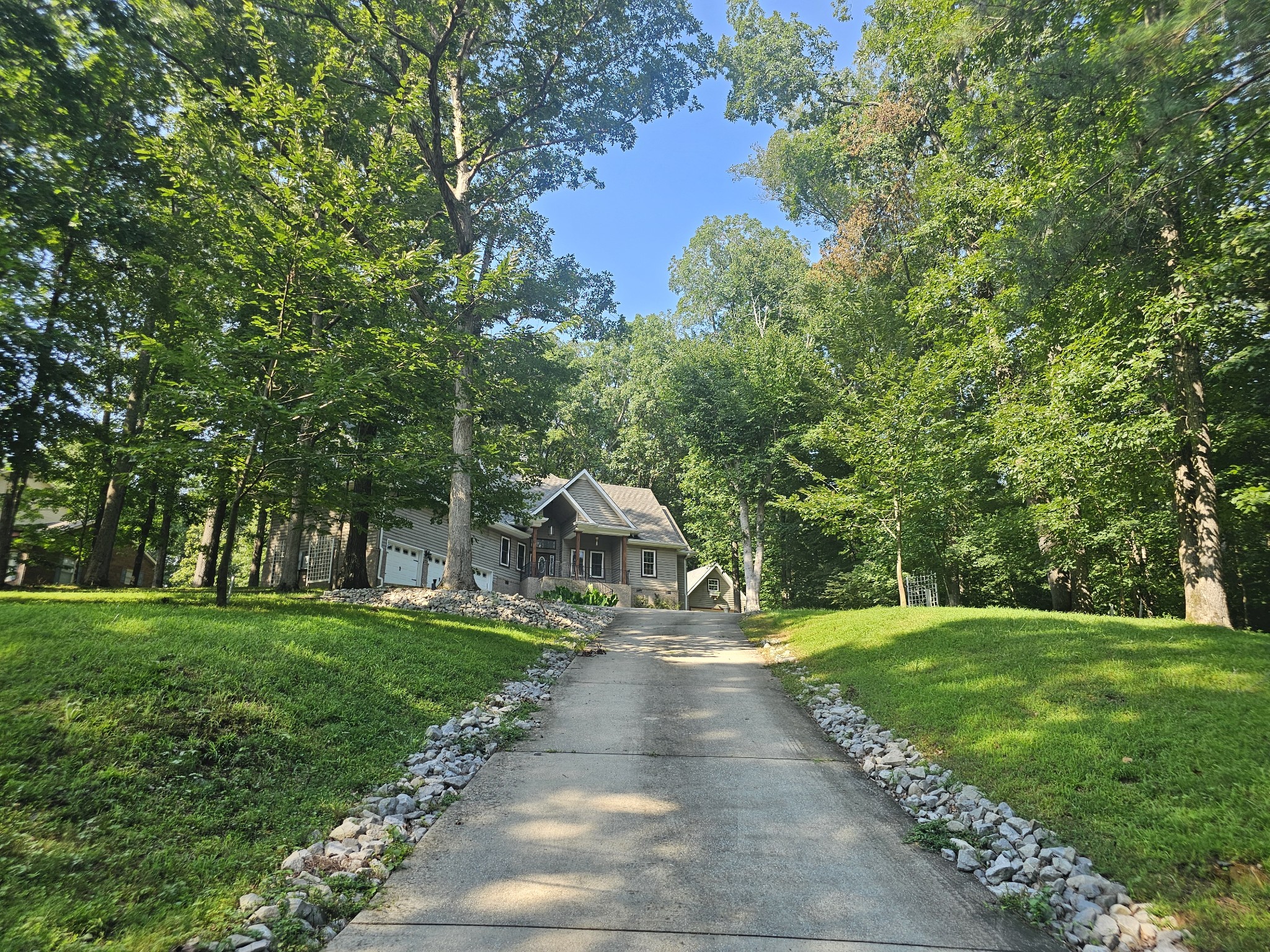 550 Laurel Crown Rd
