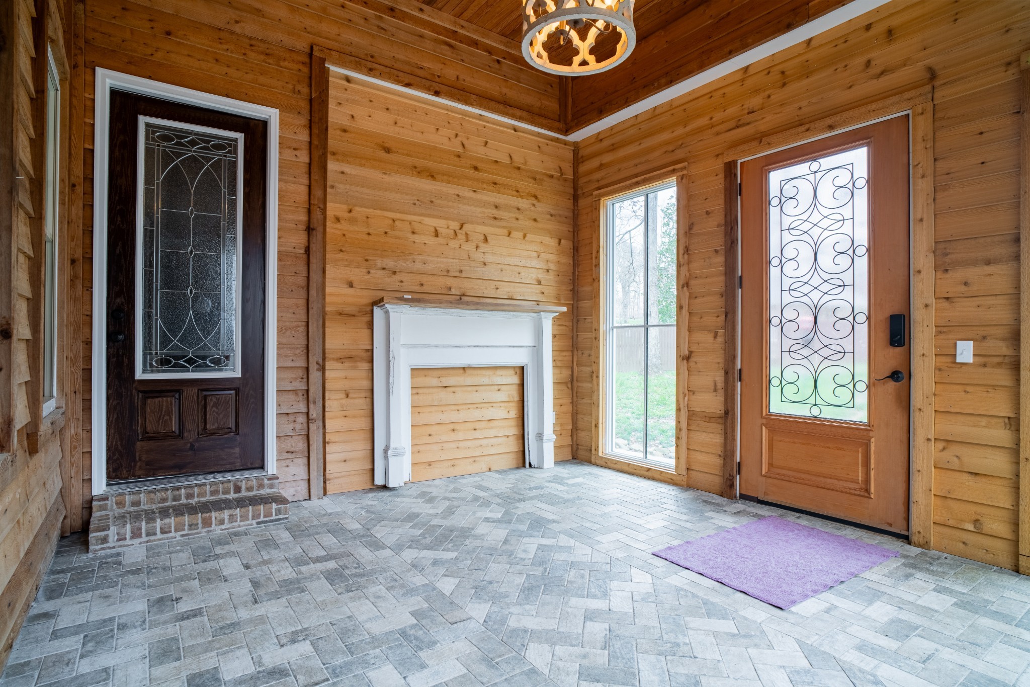 550 Laurel Crown Rd