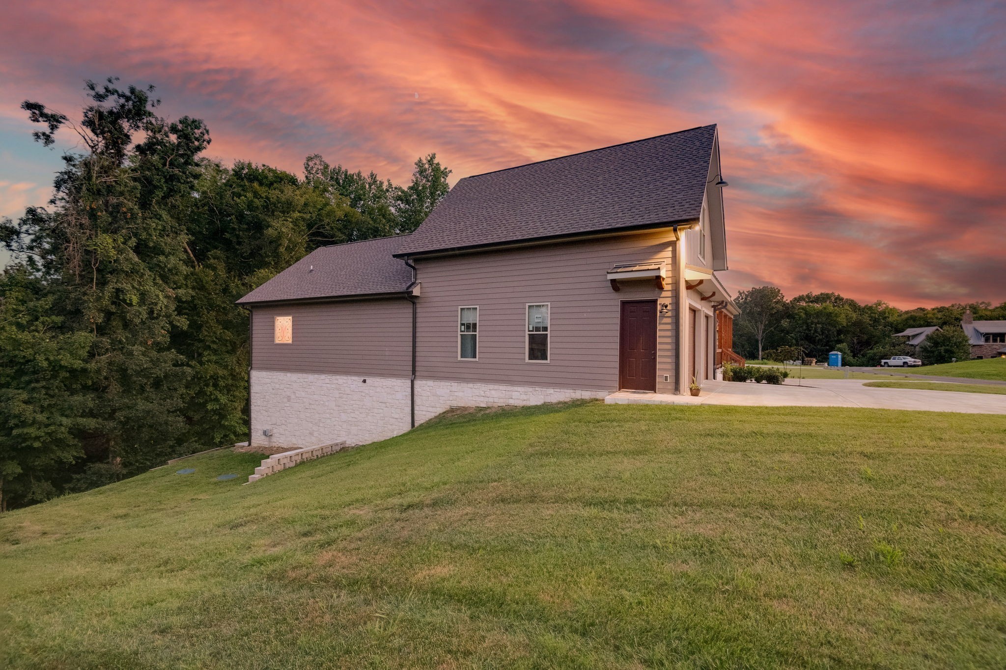 61 Joy Cir