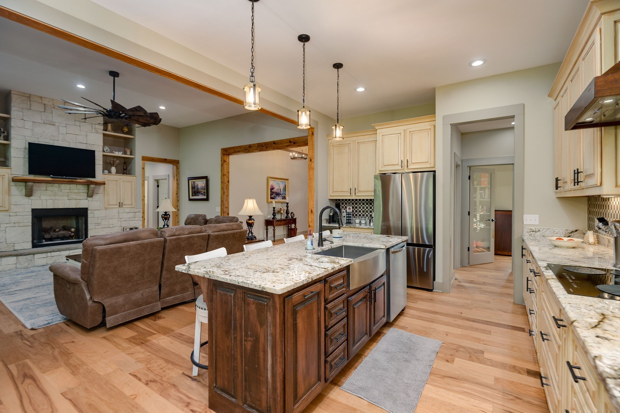 61 Joy Cir