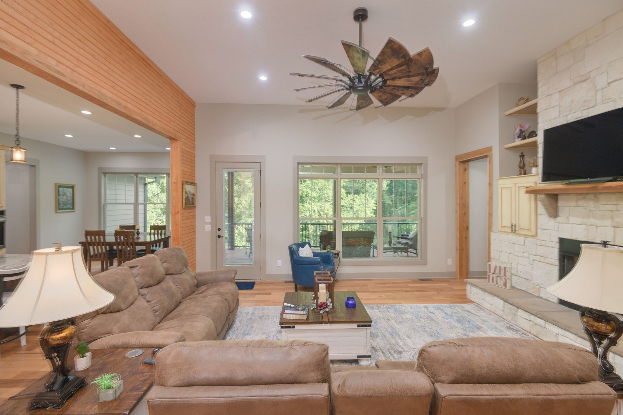 61 Joy Cir