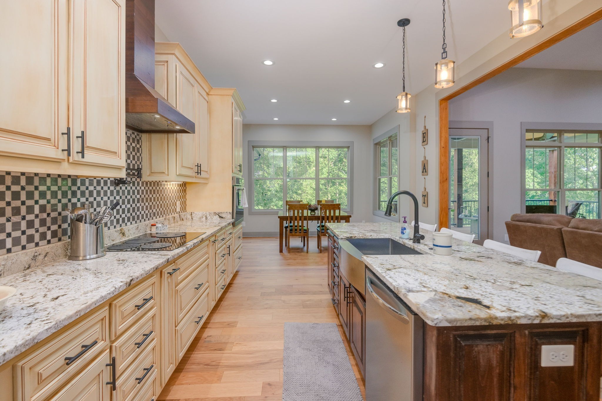61 Joy Cir