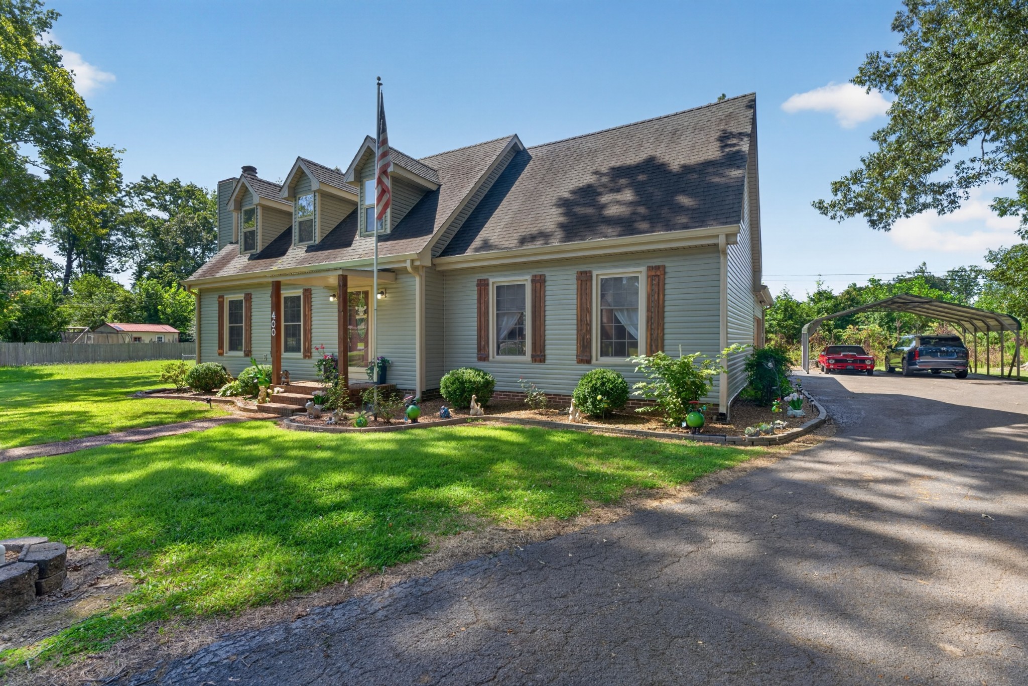 400 Sharondale Dr