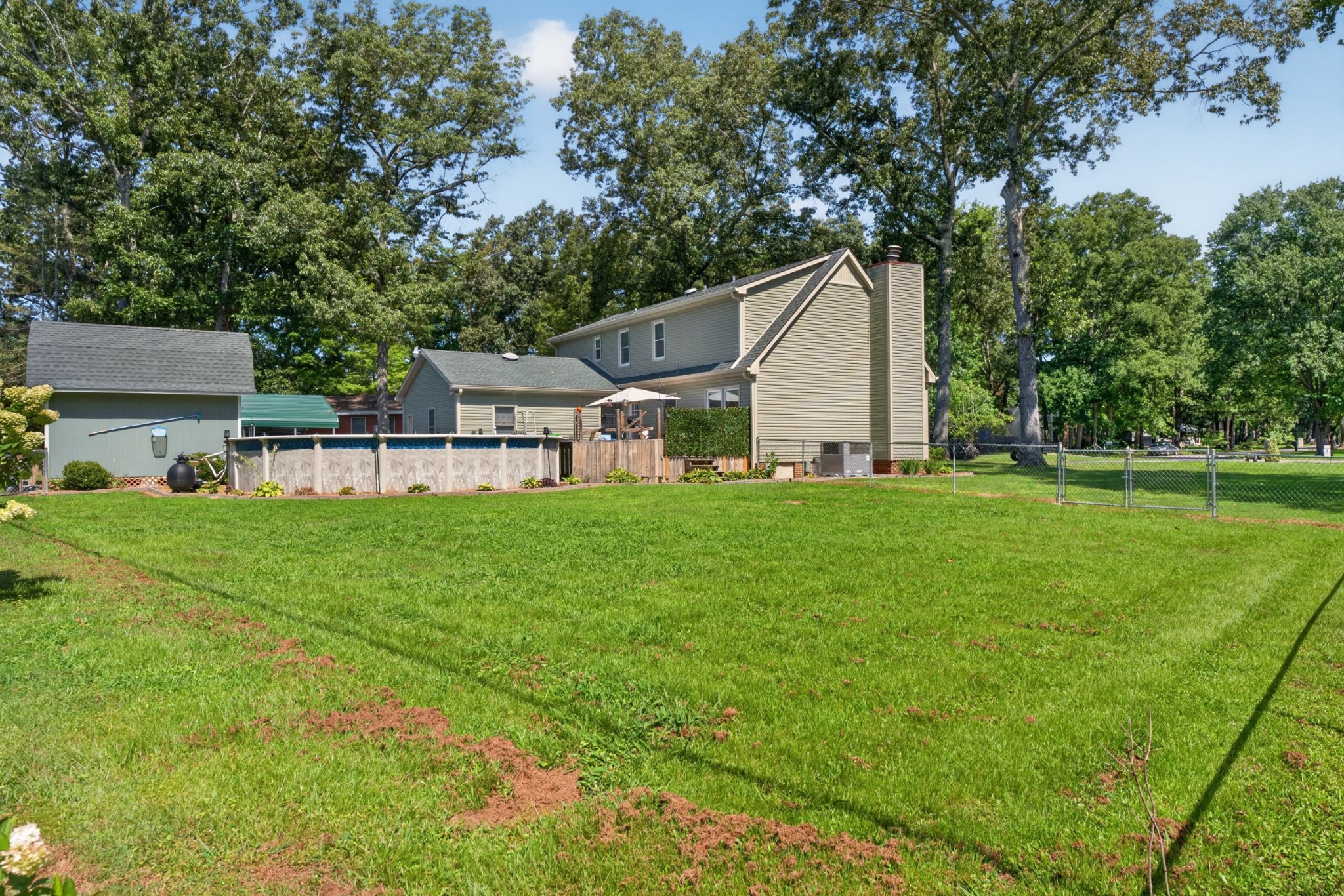 400 Sharondale Dr