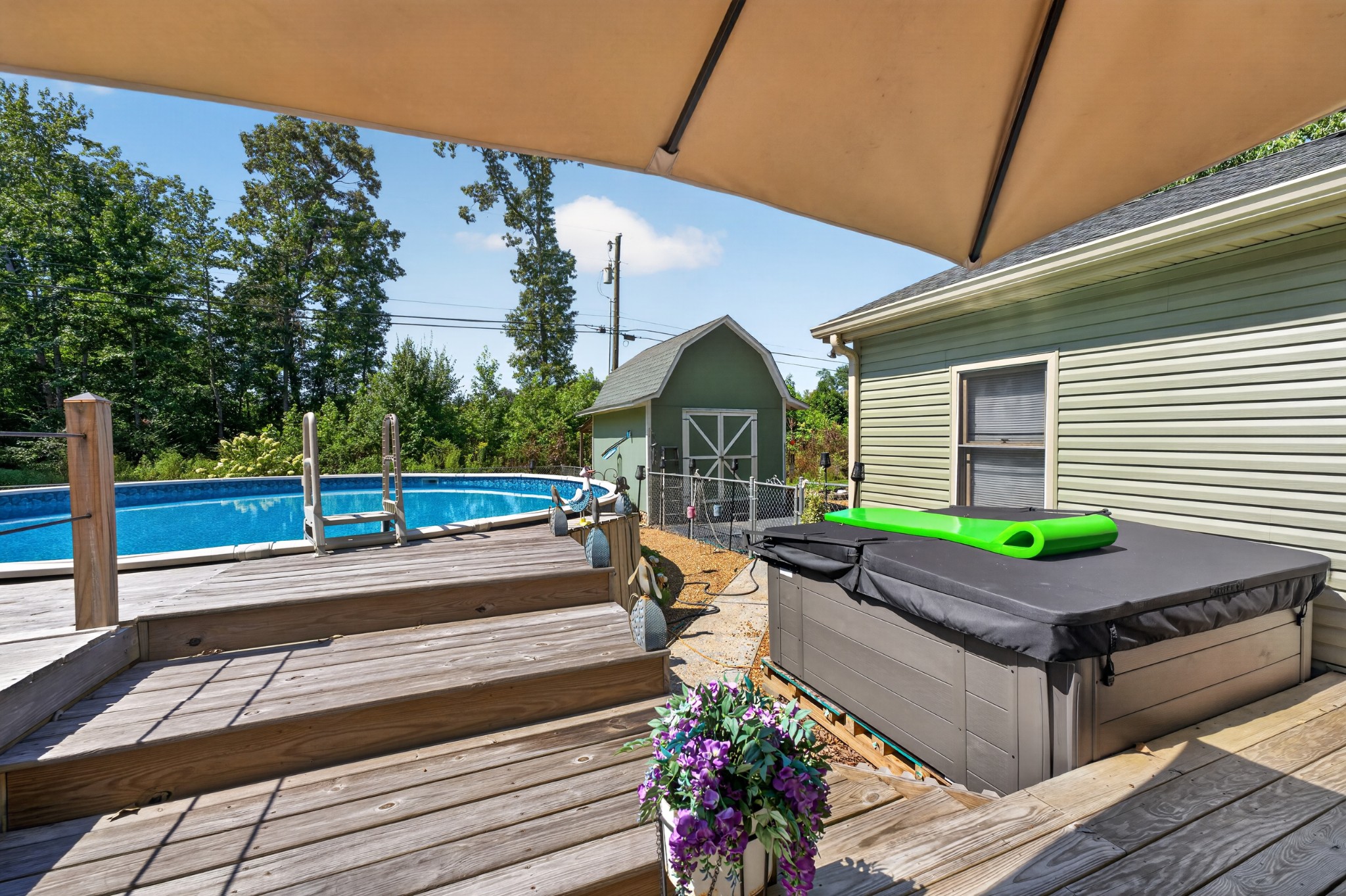 400 Sharondale Dr