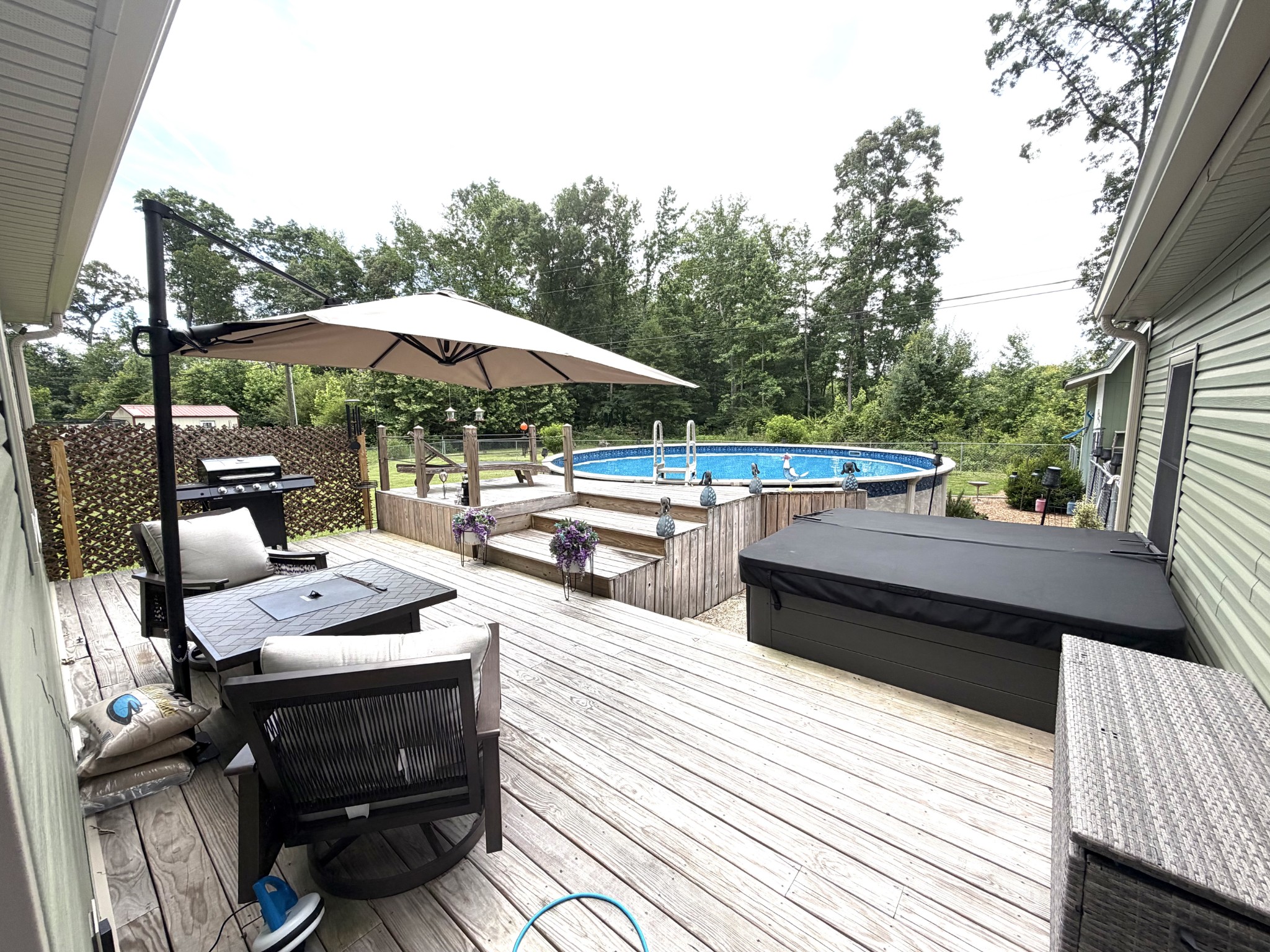 400 Sharondale Dr