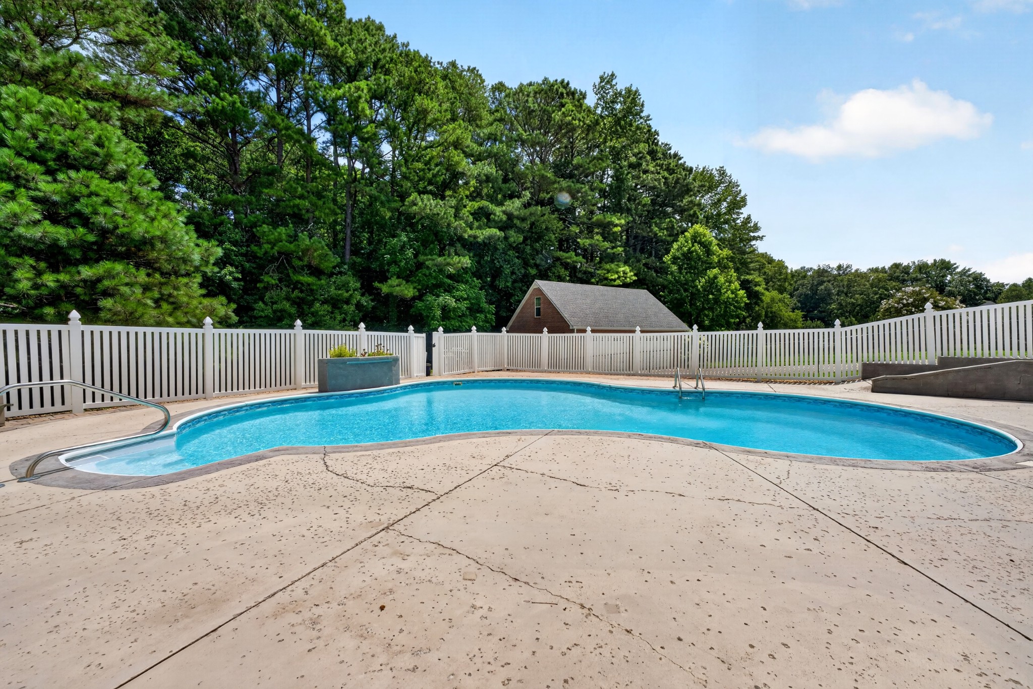 104 Williams Ct