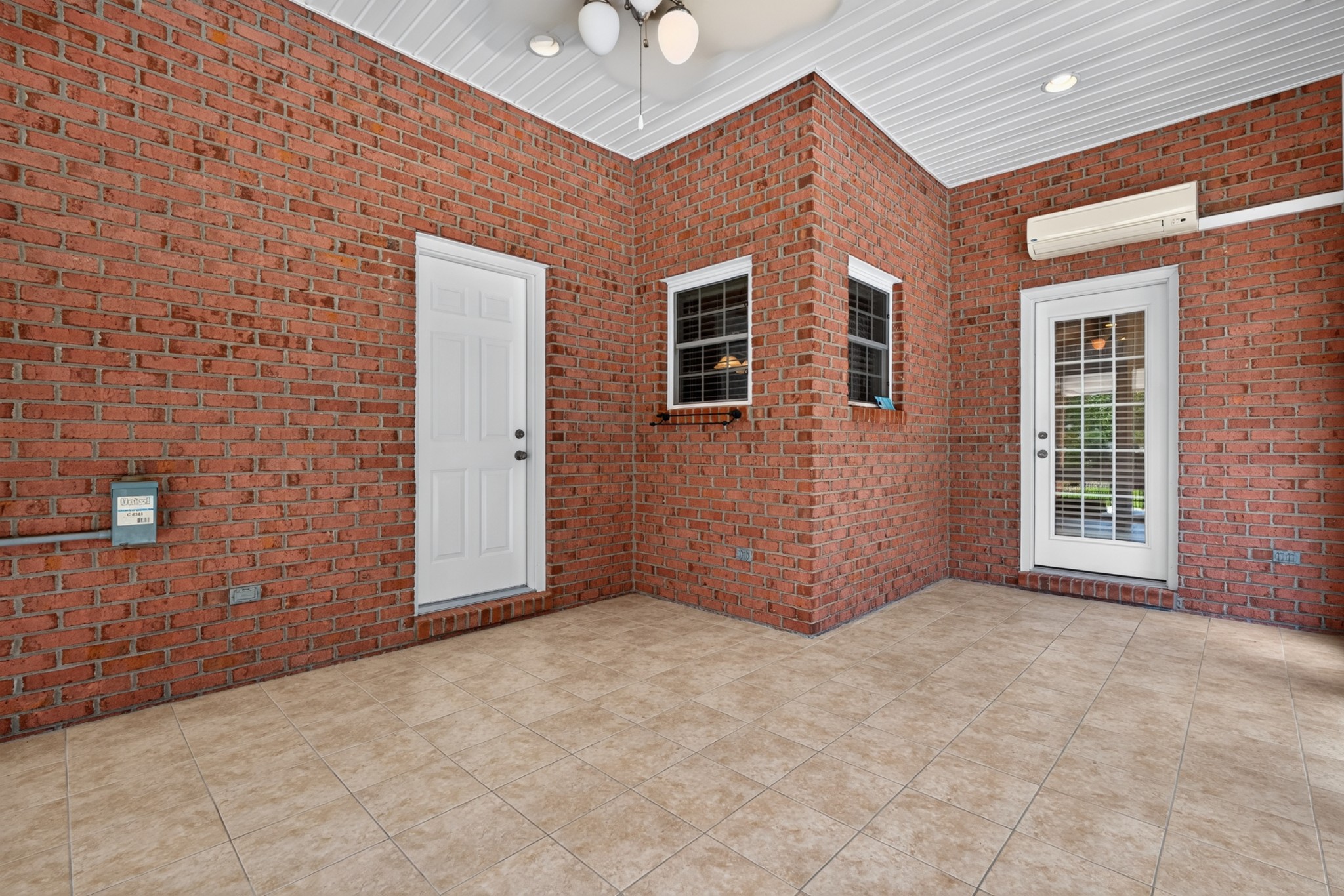 104 Williams Ct