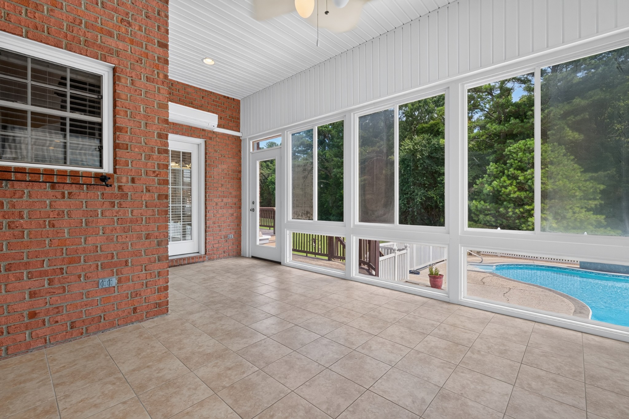 104 Williams Ct