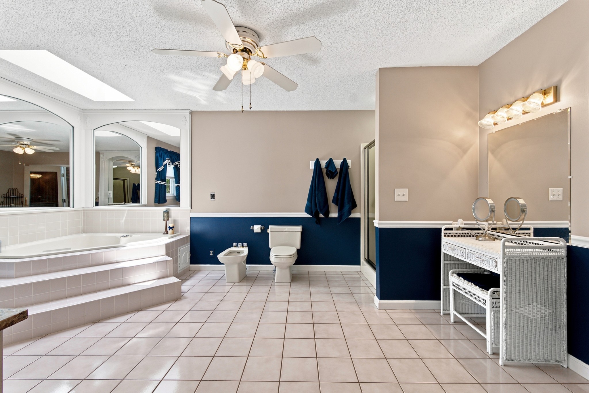 1004 Longview Dr