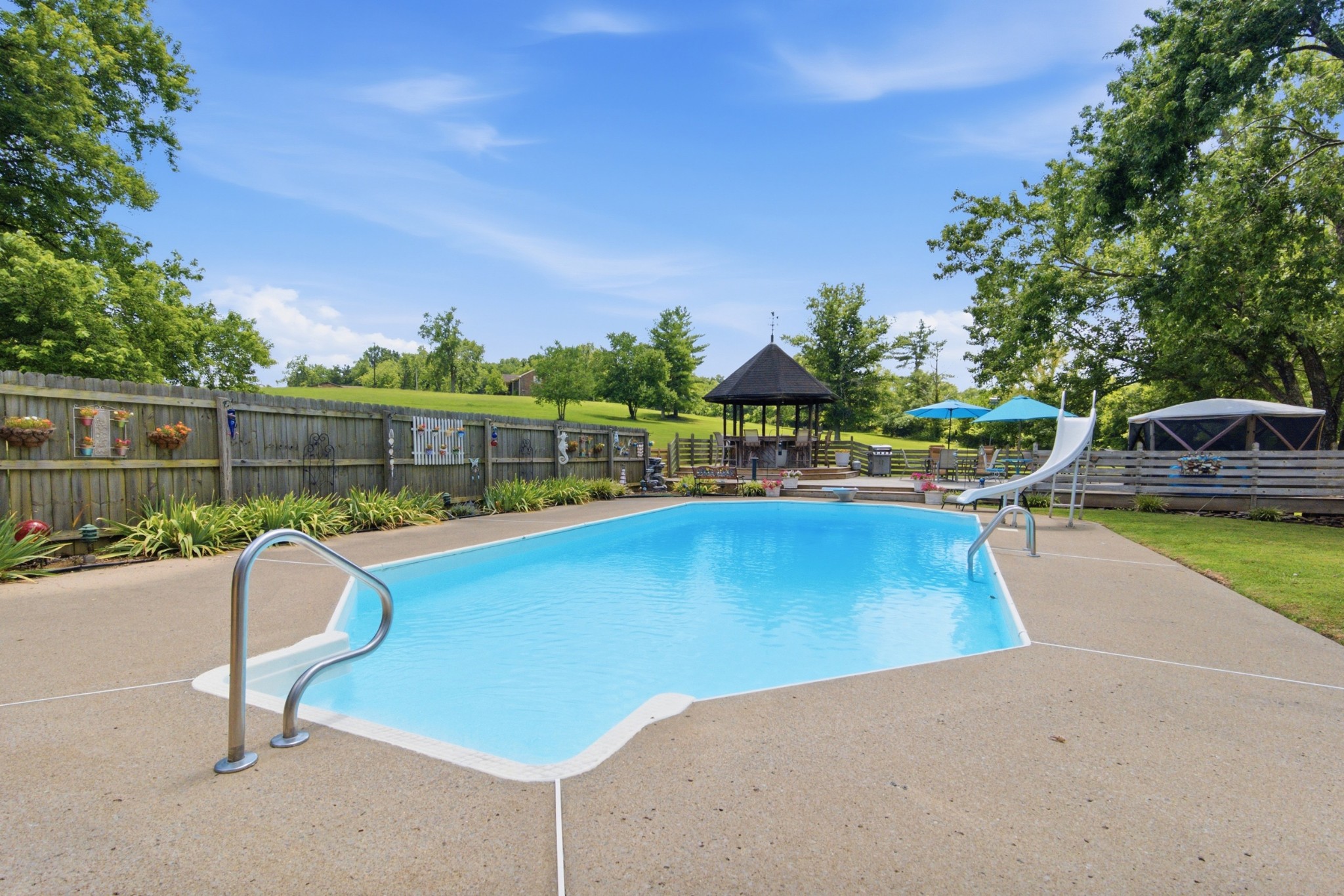 1004 Longview Dr