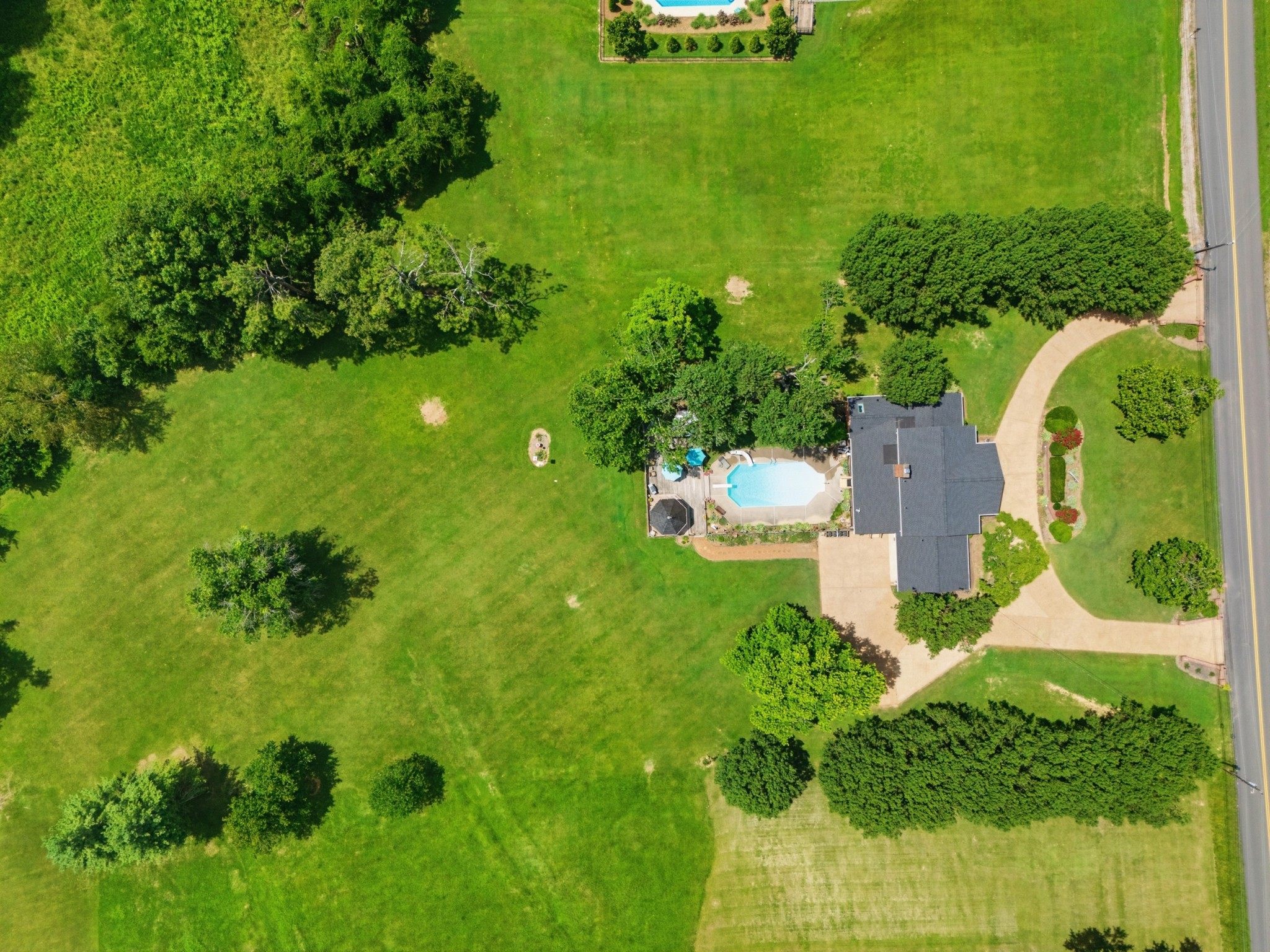 1004 Longview Dr