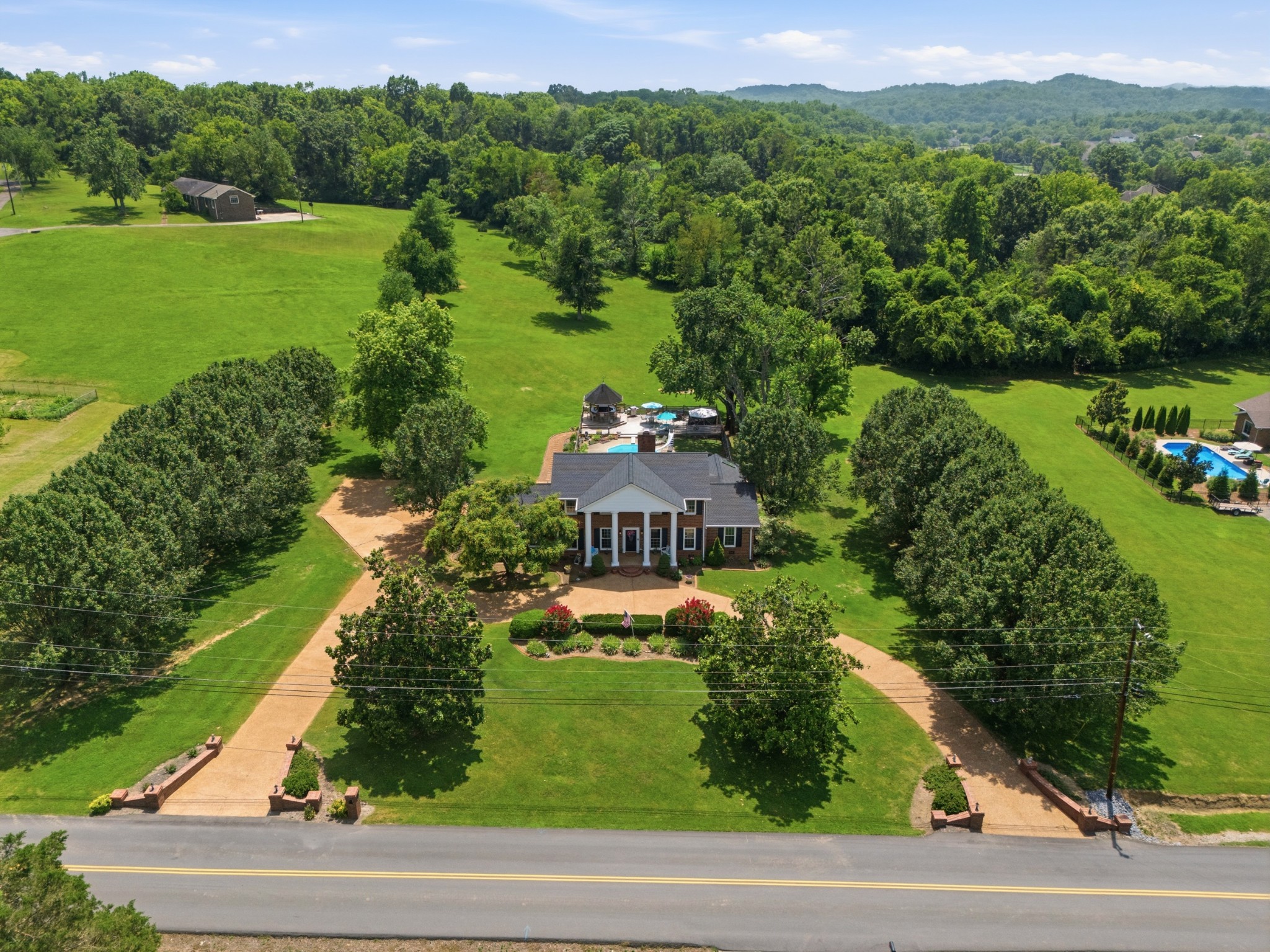 1004 Longview Dr