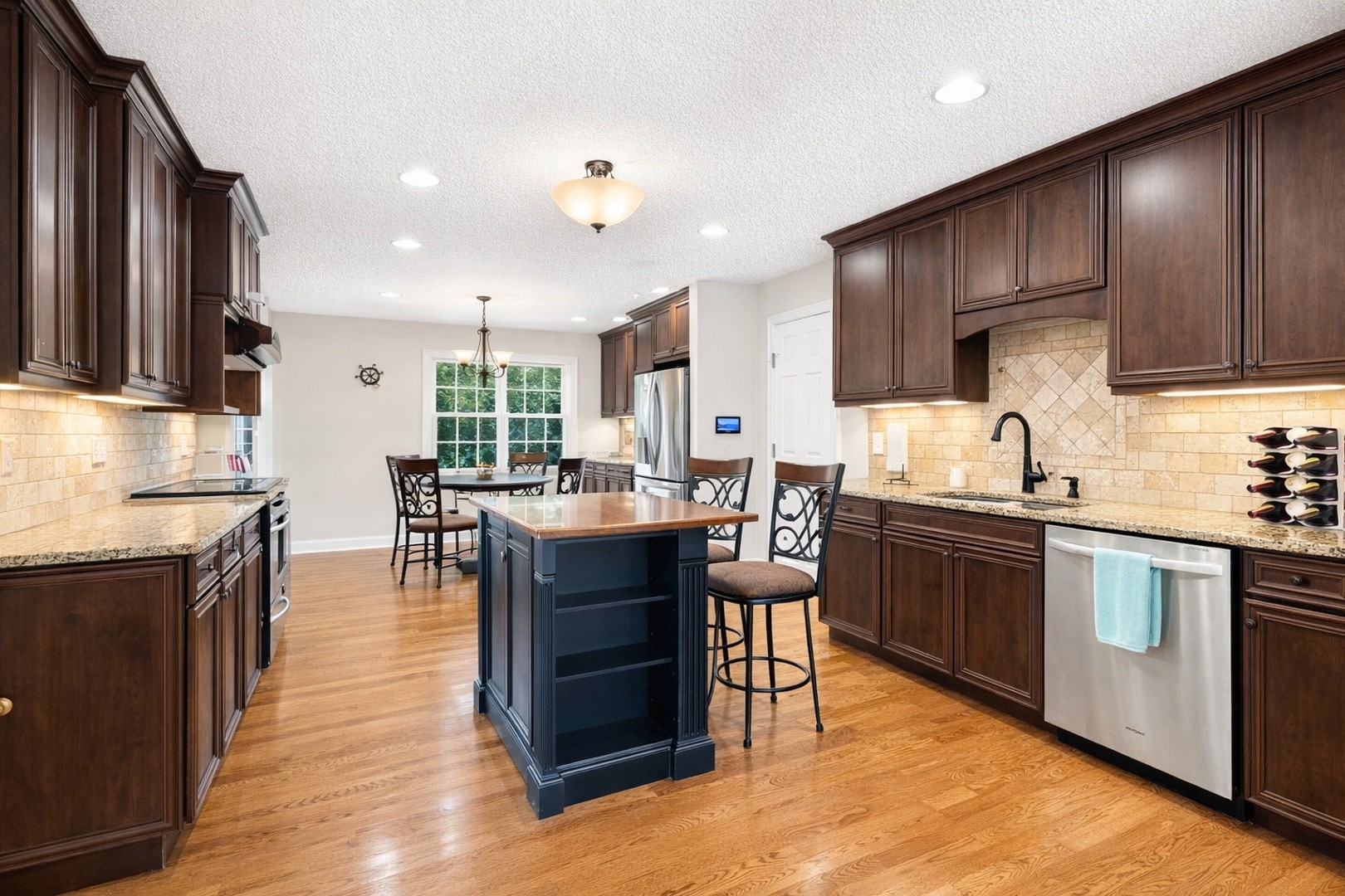 1004 Longview Dr