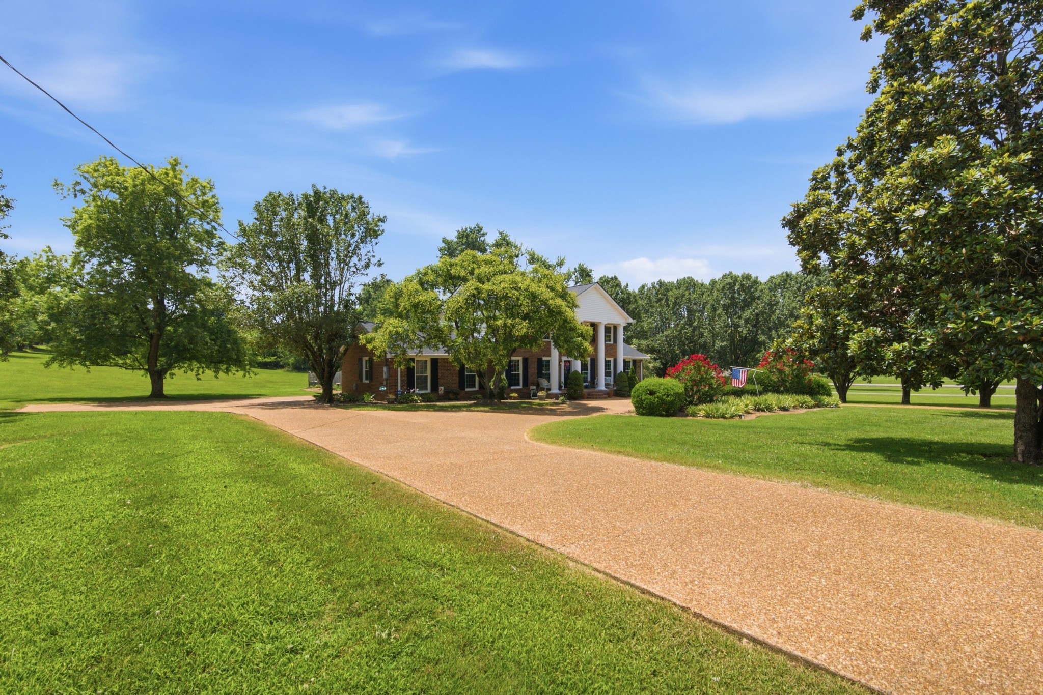 1004 Longview Dr