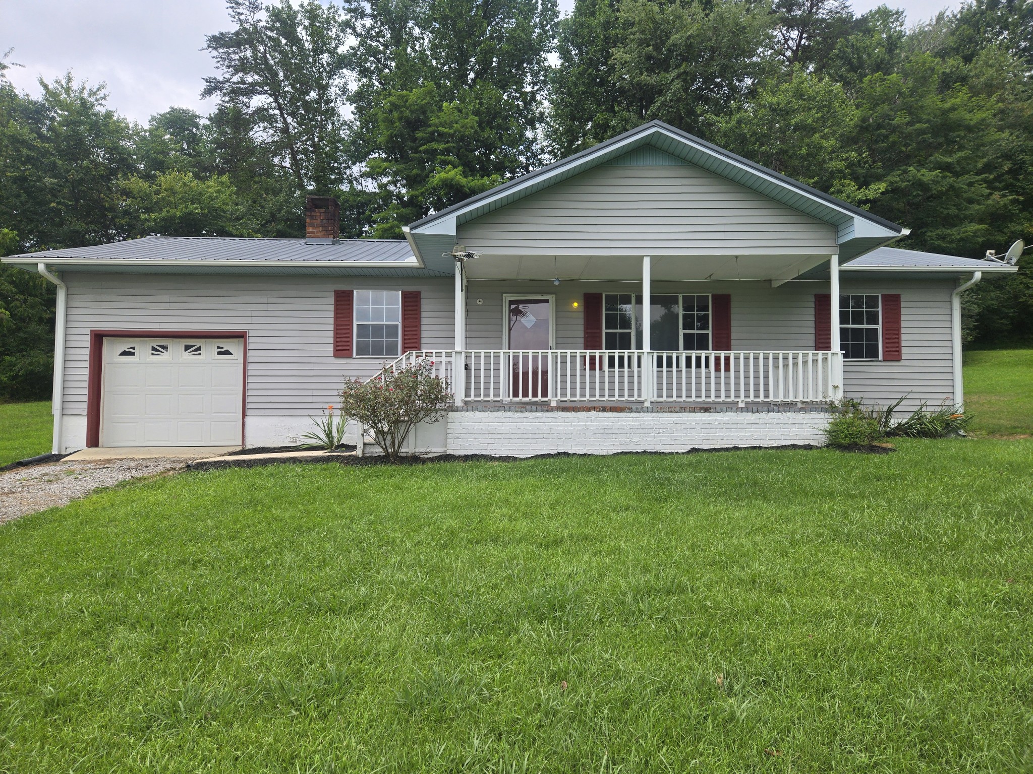 193 W Lee Dr
