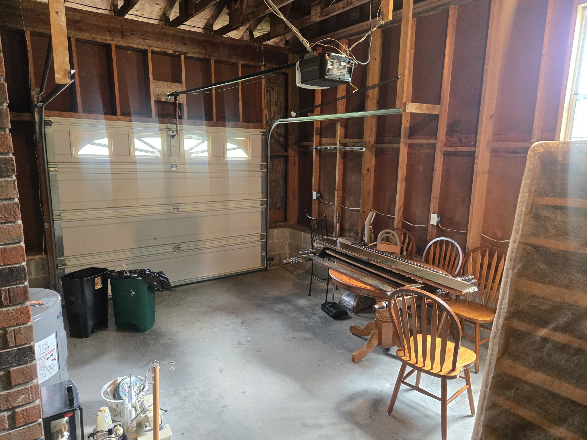 193 W Lee Dr