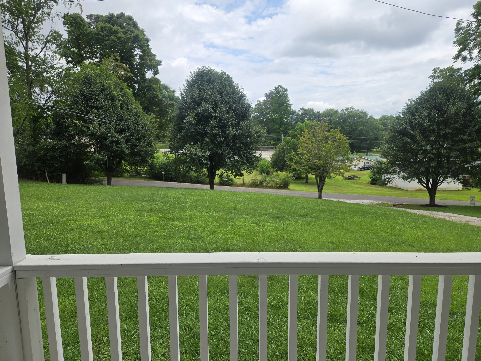 193 W Lee Dr