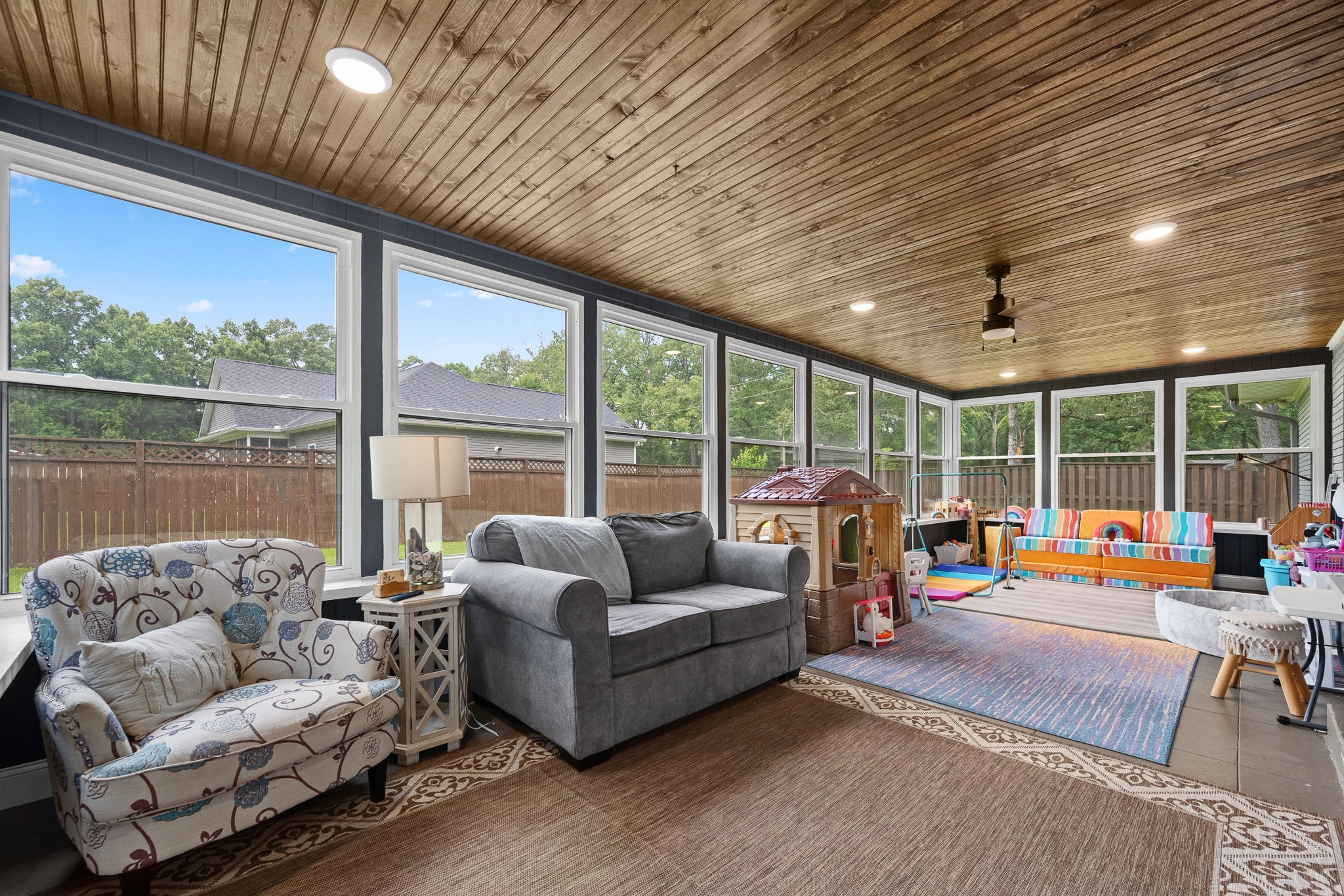 805 Forrest Dr