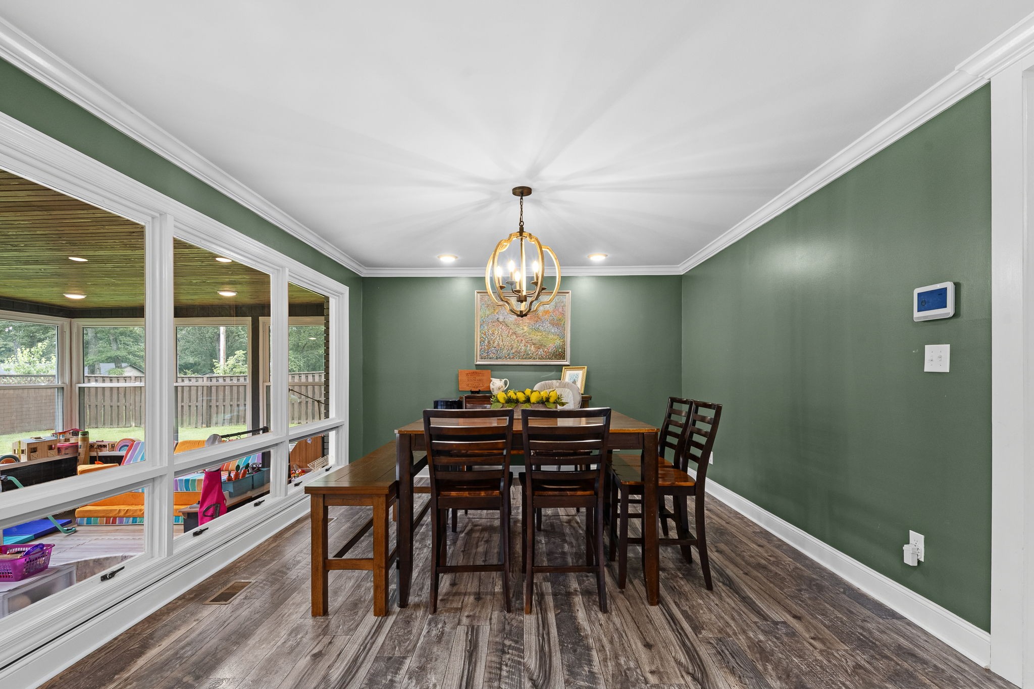 805 Forrest Dr