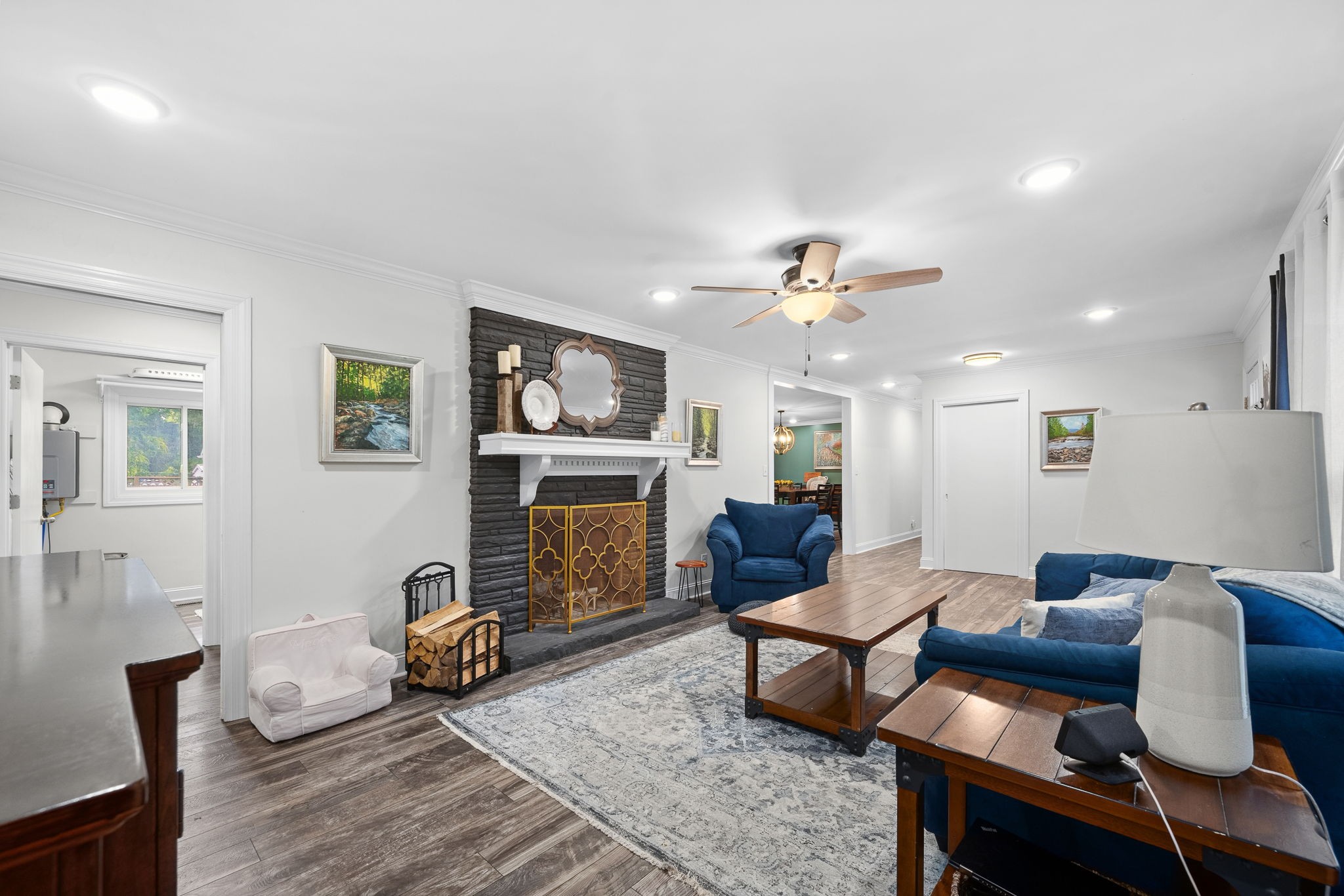 805 Forrest Dr