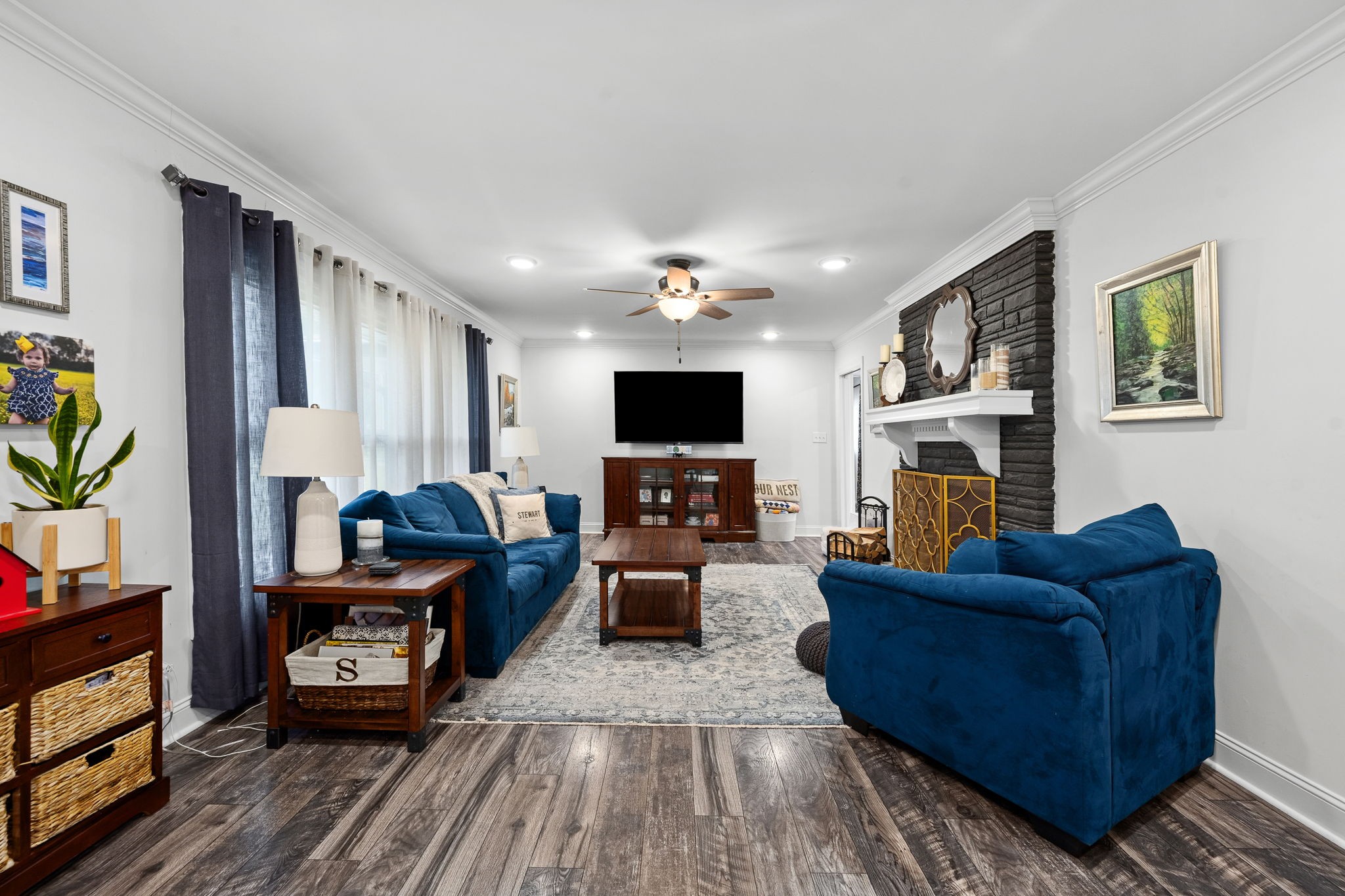 805 Forrest Dr