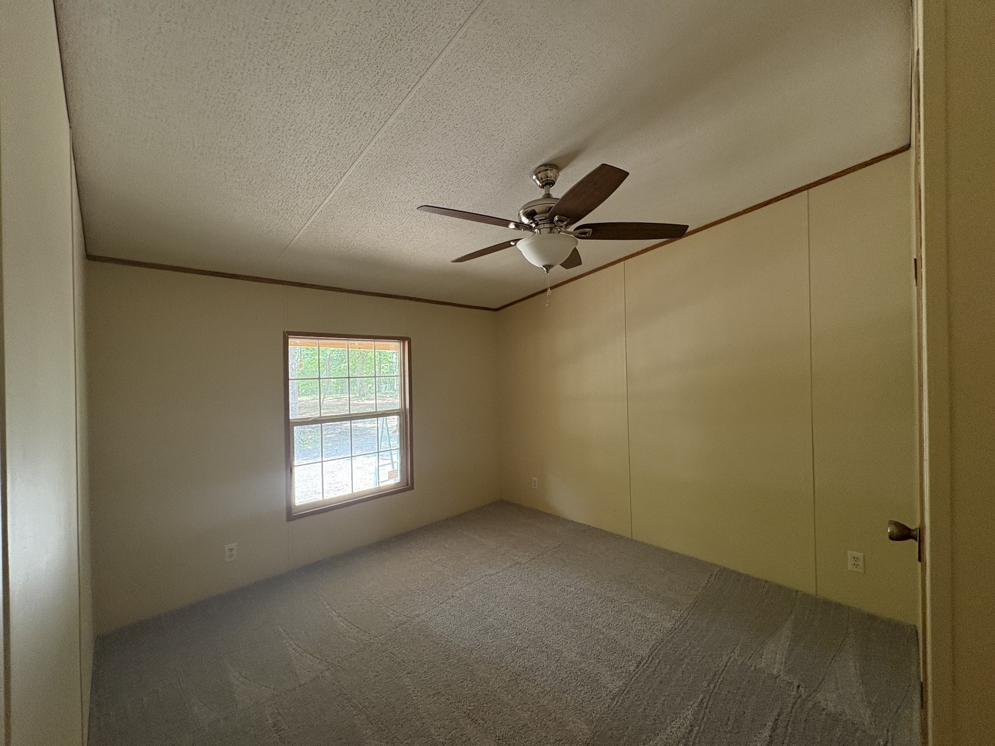 131 Laurel Trl