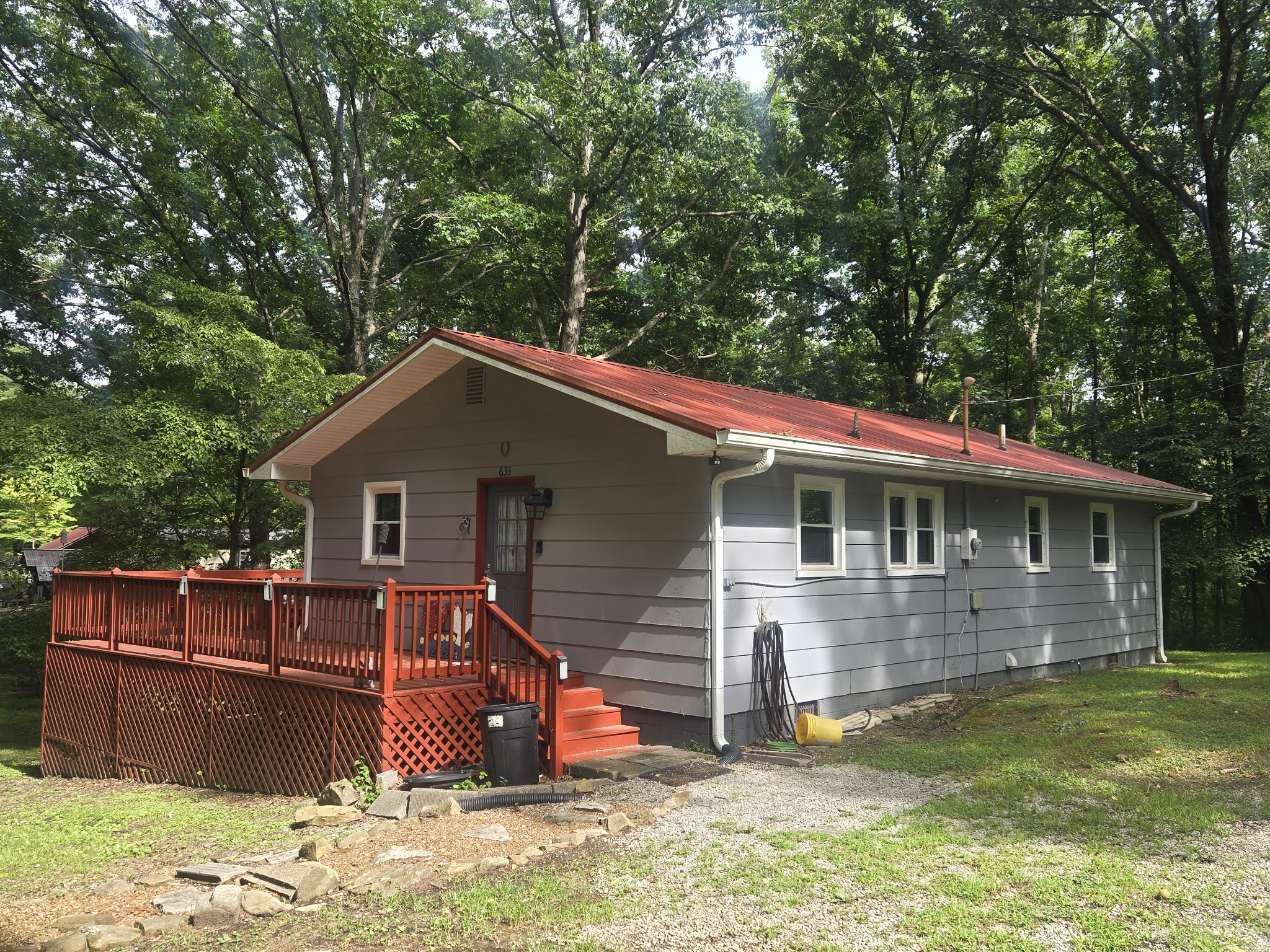 633 Laurel Lake Dr