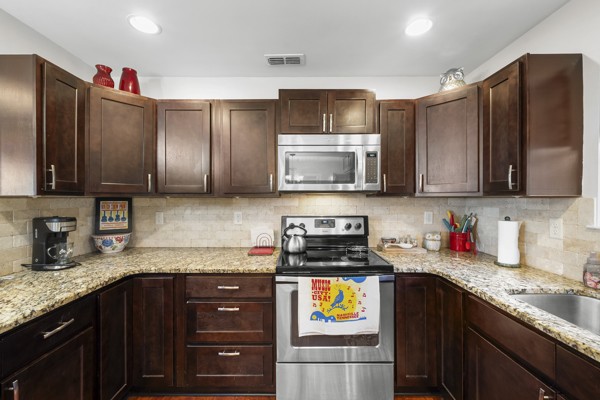 110 Elise Cir