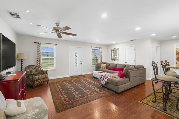 110 Elise Cir