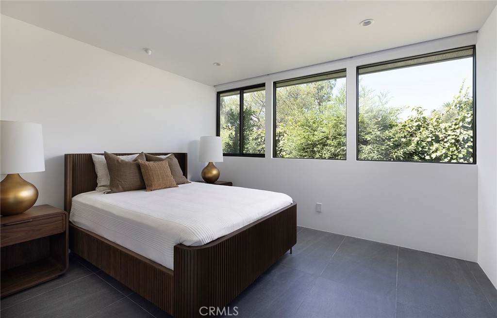 9015 Alto Cedro Drive