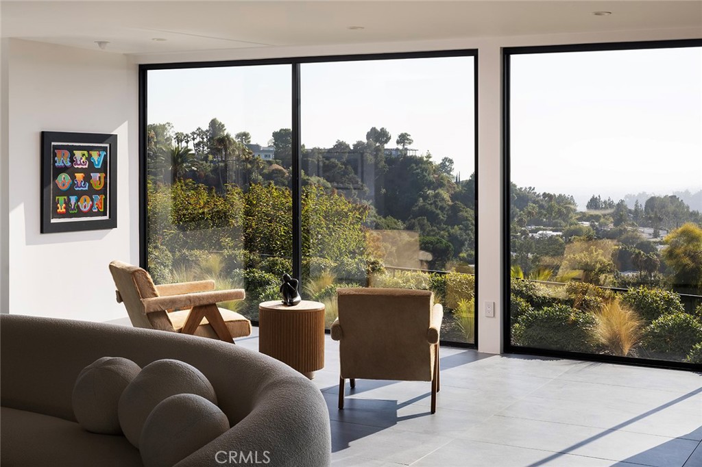 9015 Alto Cedro Drive