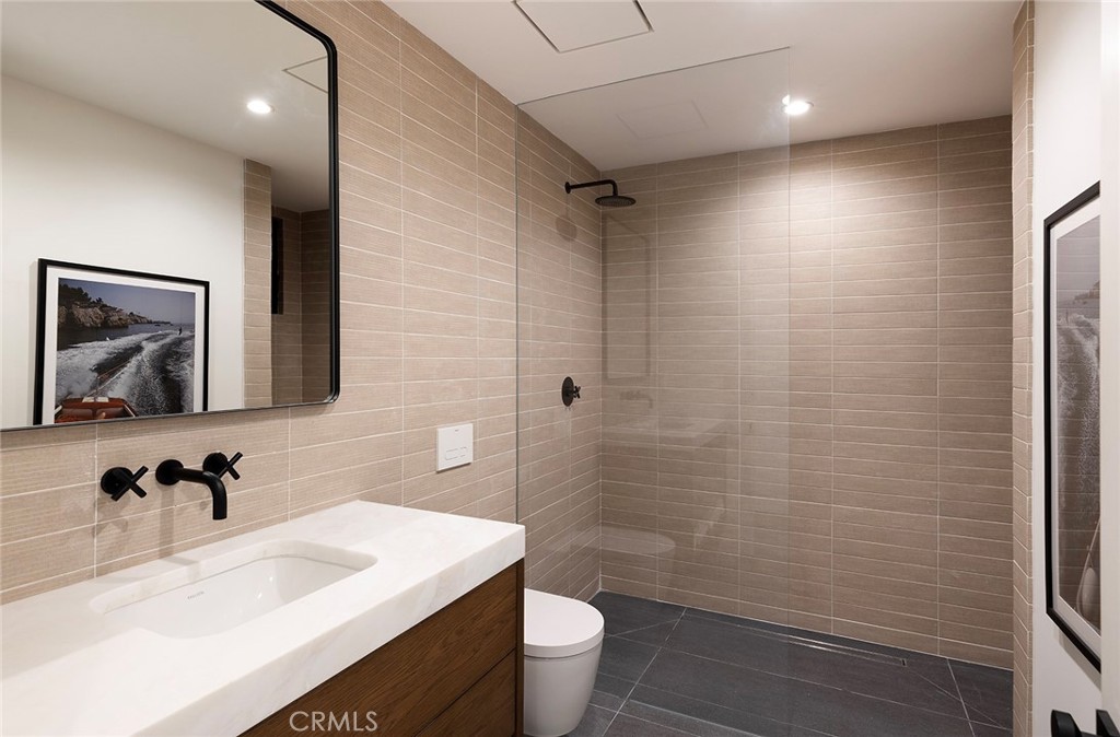 9015 Alto Cedro Drive