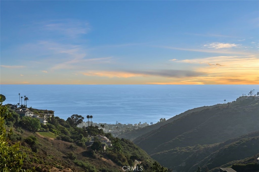 2516 Temple Hills Drive