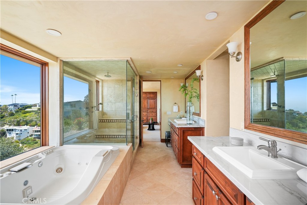 2516 Temple Hills Drive