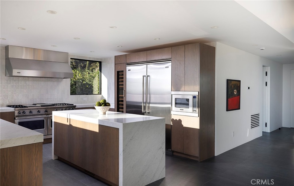 9015 Alto Cedro Drive