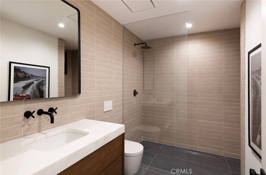 9015 Alto Cedro Drive