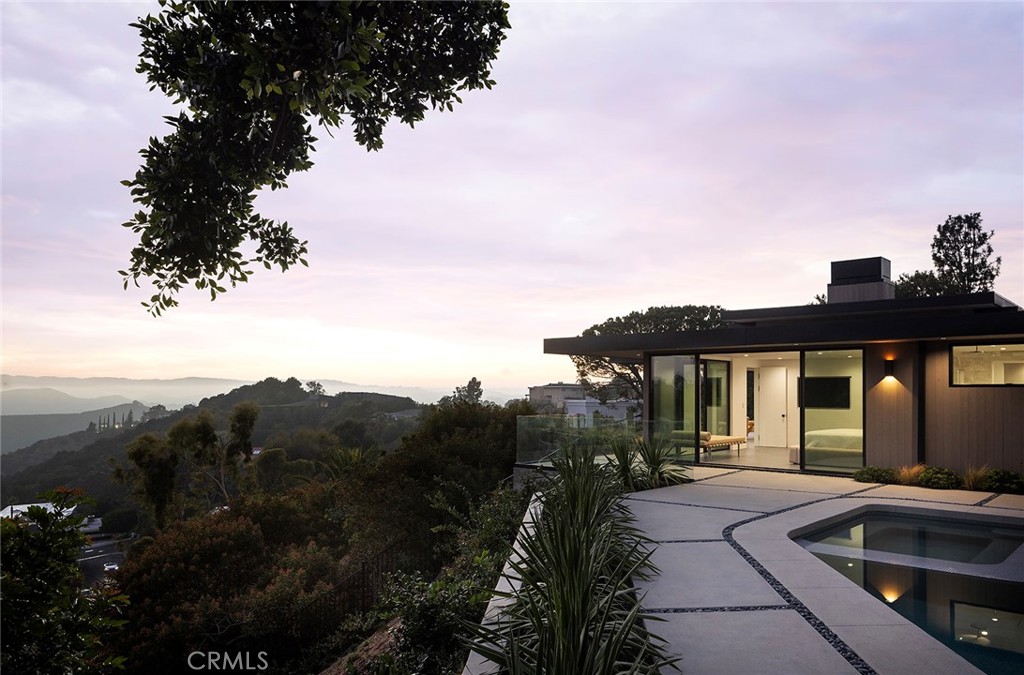 9015 Alto Cedro Drive