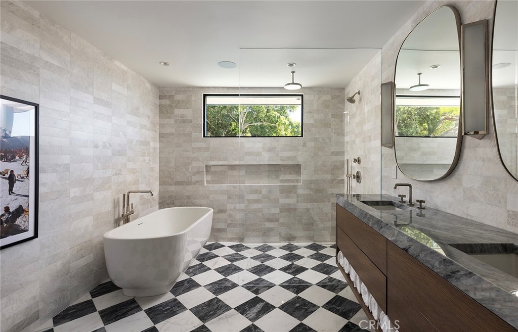 9015 Alto Cedro Drive