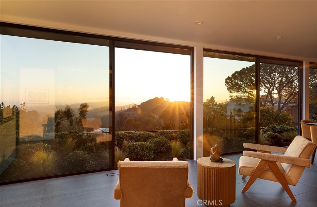 9015 Alto Cedro Drive