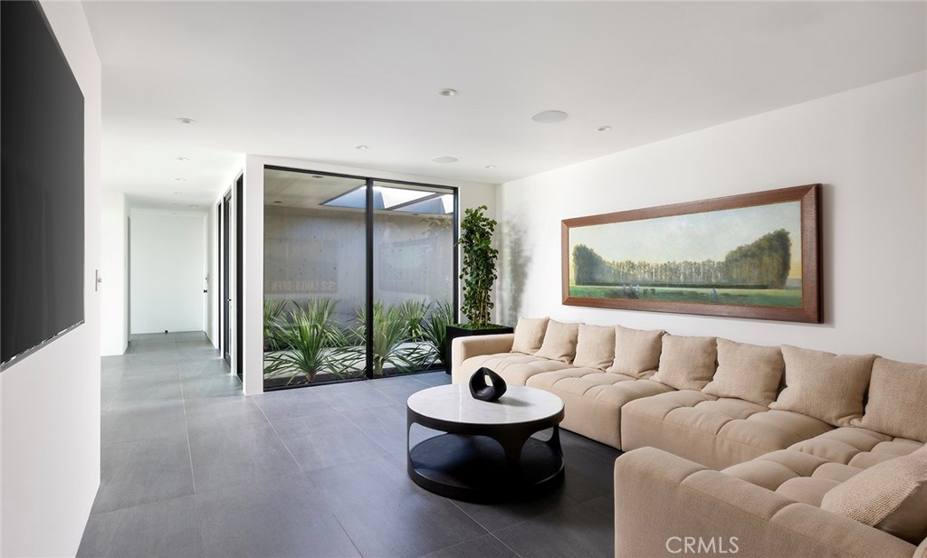 9015 Alto Cedro Drive