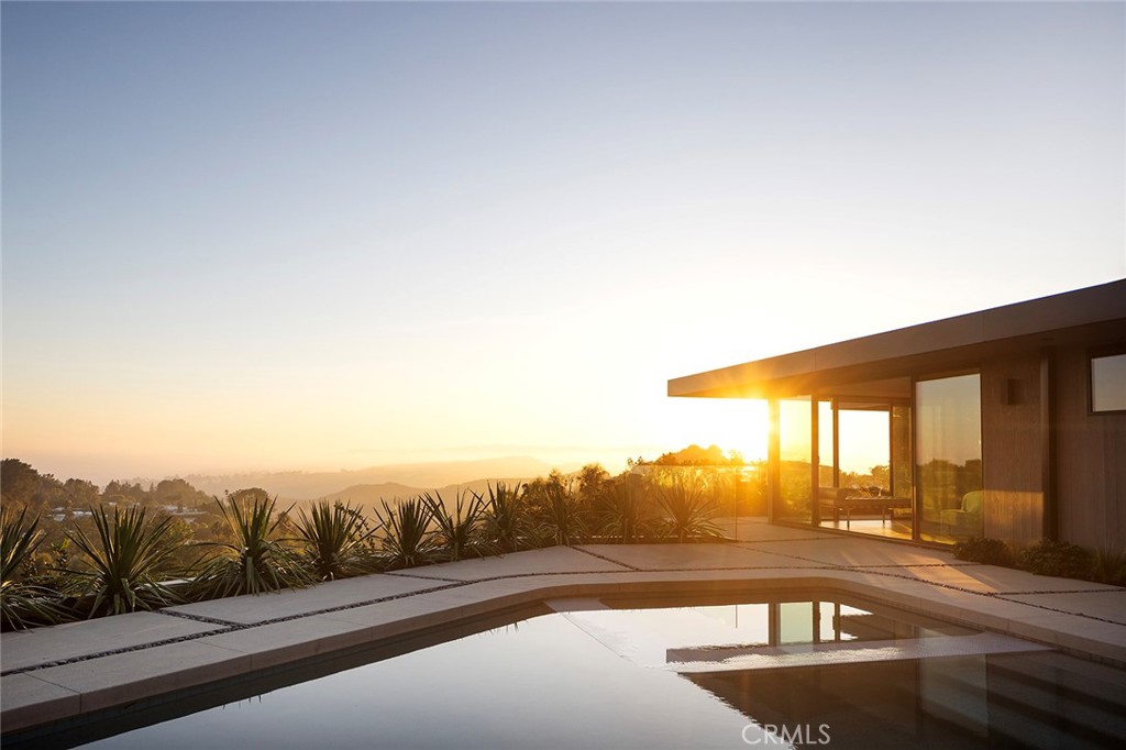 9015 Alto Cedro Drive