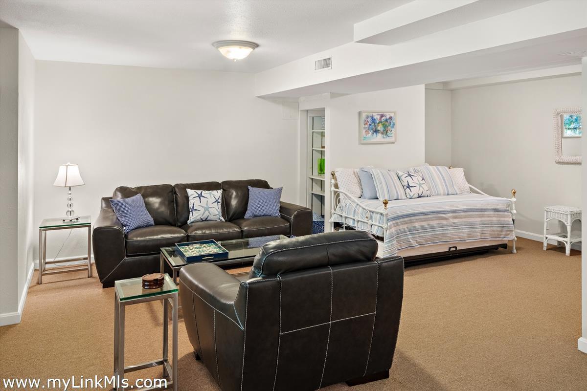 43C Dark Woods Road