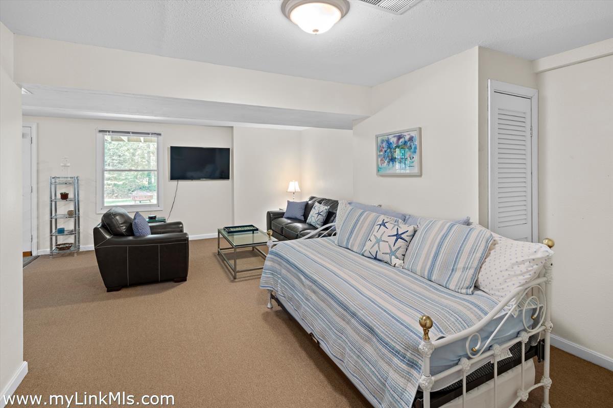 43C Dark Woods Road