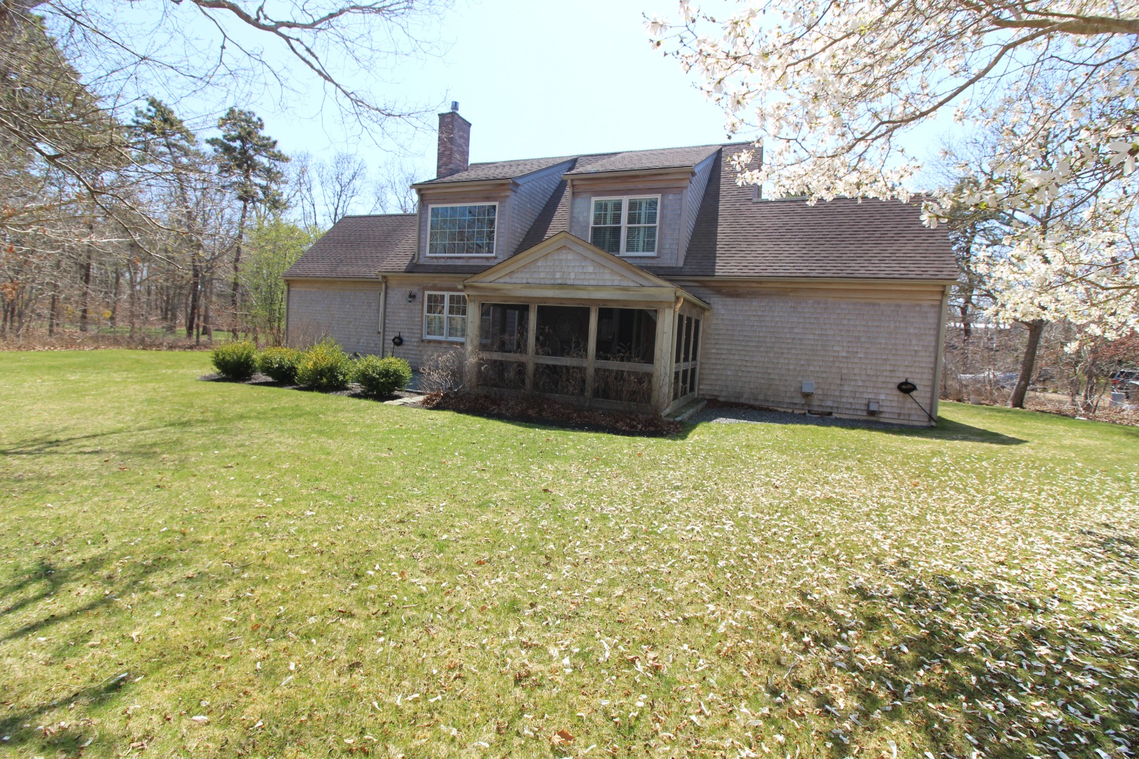 13 Hotchkiss Lane