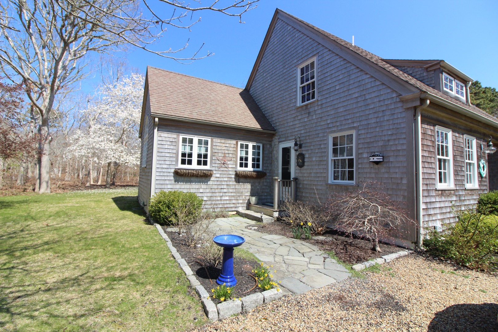 13 Hotchkiss Lane